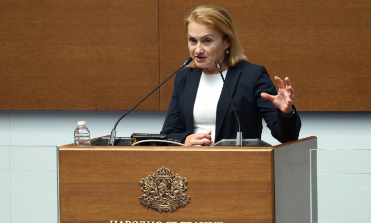 Величие иска оставката на Наталия Киселова